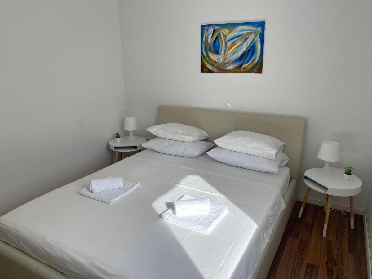 Private Pool And Mediterranean Garden Apt Mia Šilo Exteriér fotografie